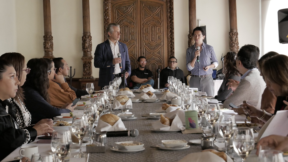 Invirtiendo en nuestra gente, invertimos en nuestro futuro.