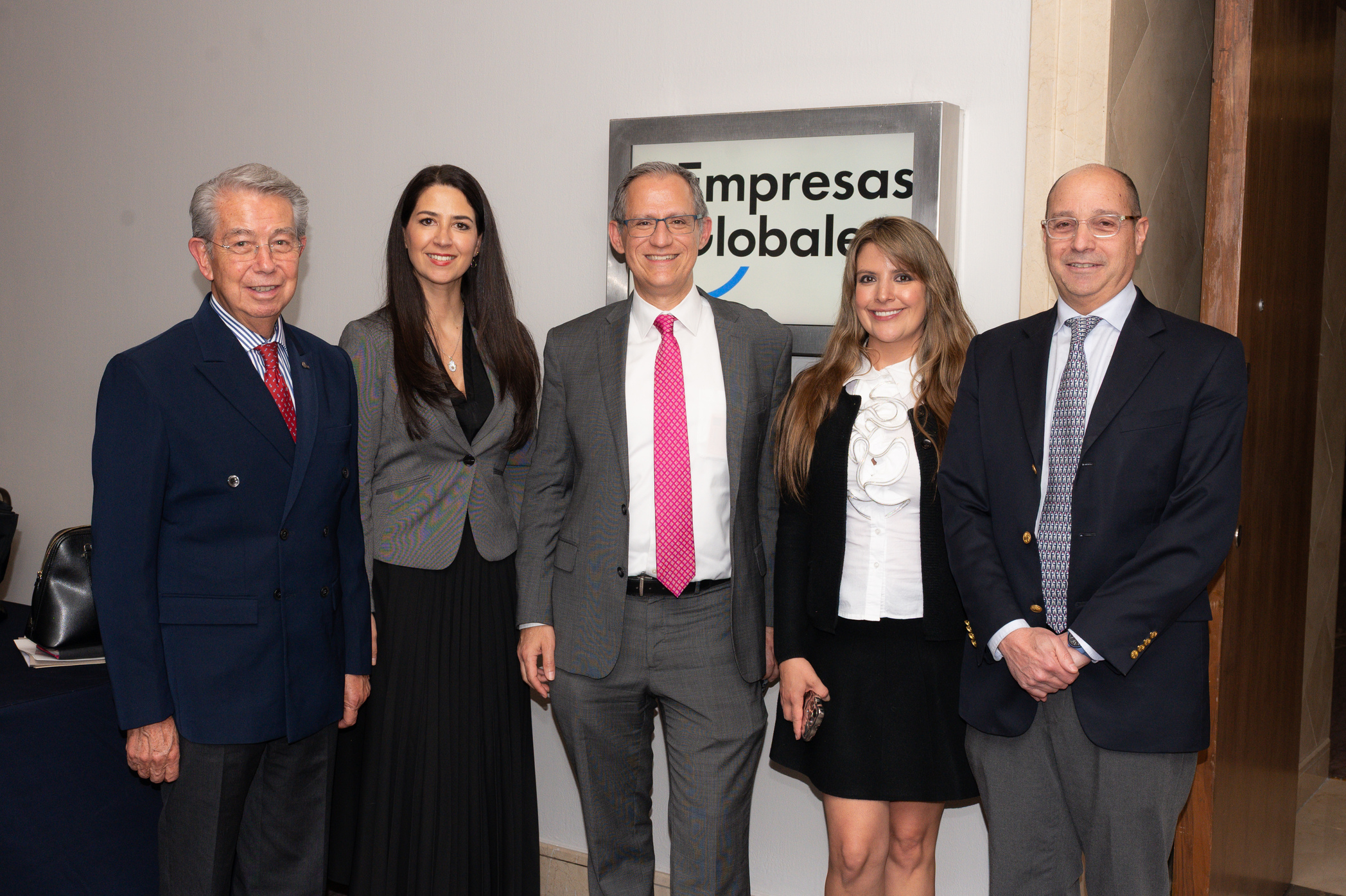 Mesa de diálogo con el Consejo Empresarial Mexicano de Comercio Exterior, Inversión y Tecnología (COMCE)